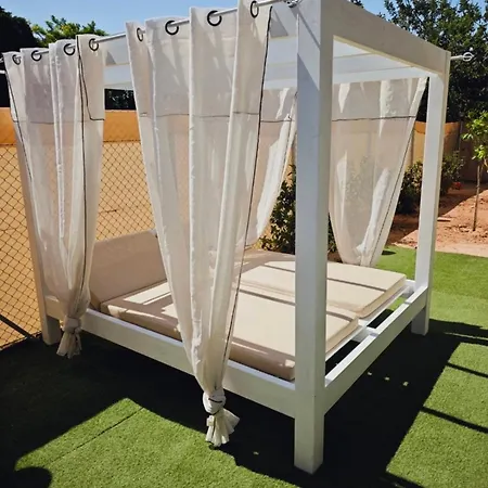 Jasmine Retreat - Modern 2br With Private Jacuzzi Near The * Paralimni